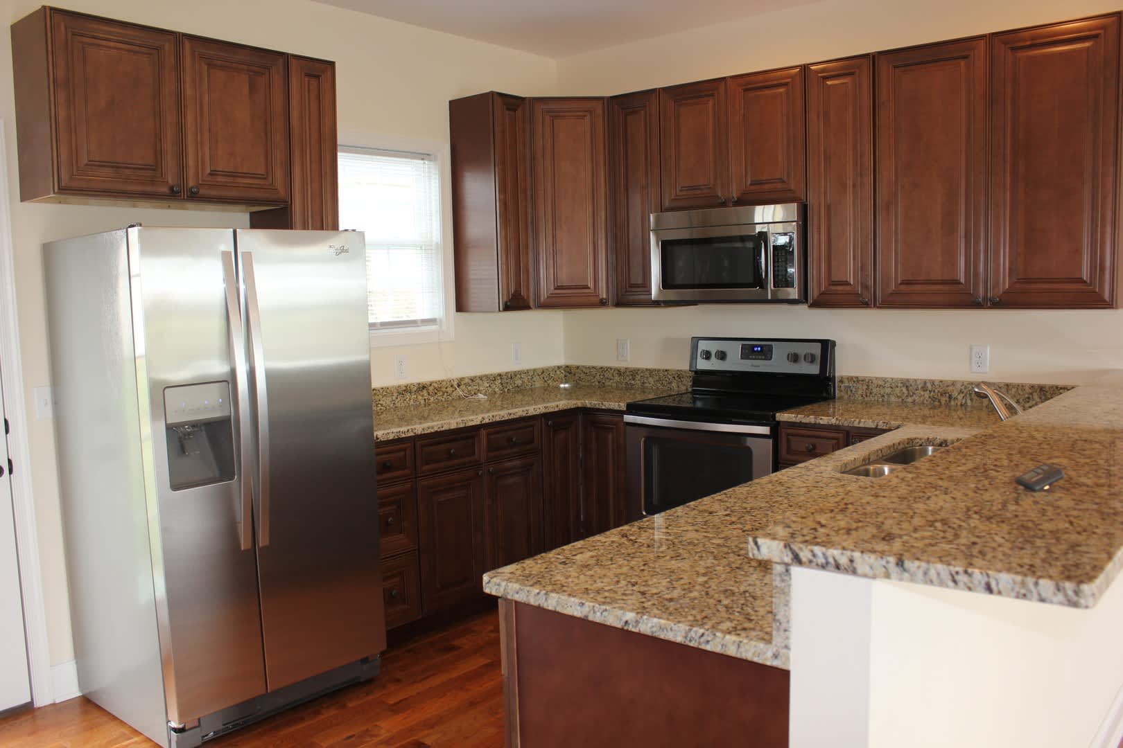 Duplex In Turner Ashby School District – photo 5