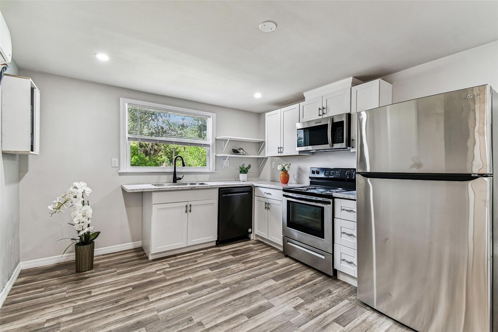 1006 E 26TH Avenue – photo 4