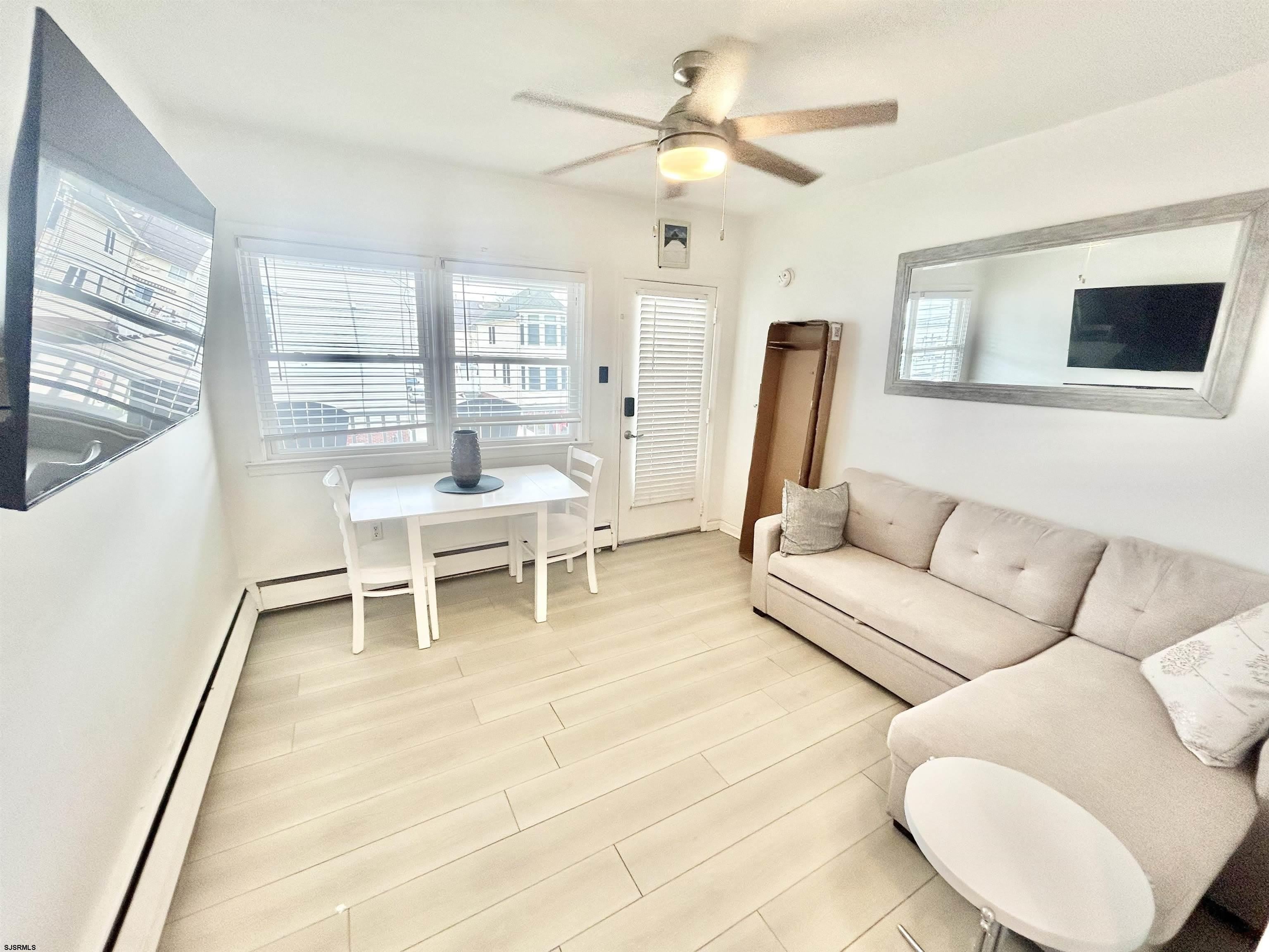 9500 Amherst Ave – photo 5