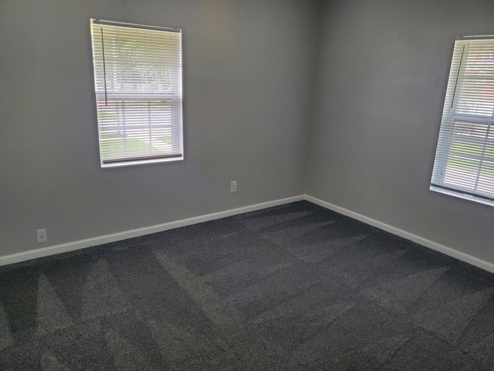 711 McDonald St – photo 4