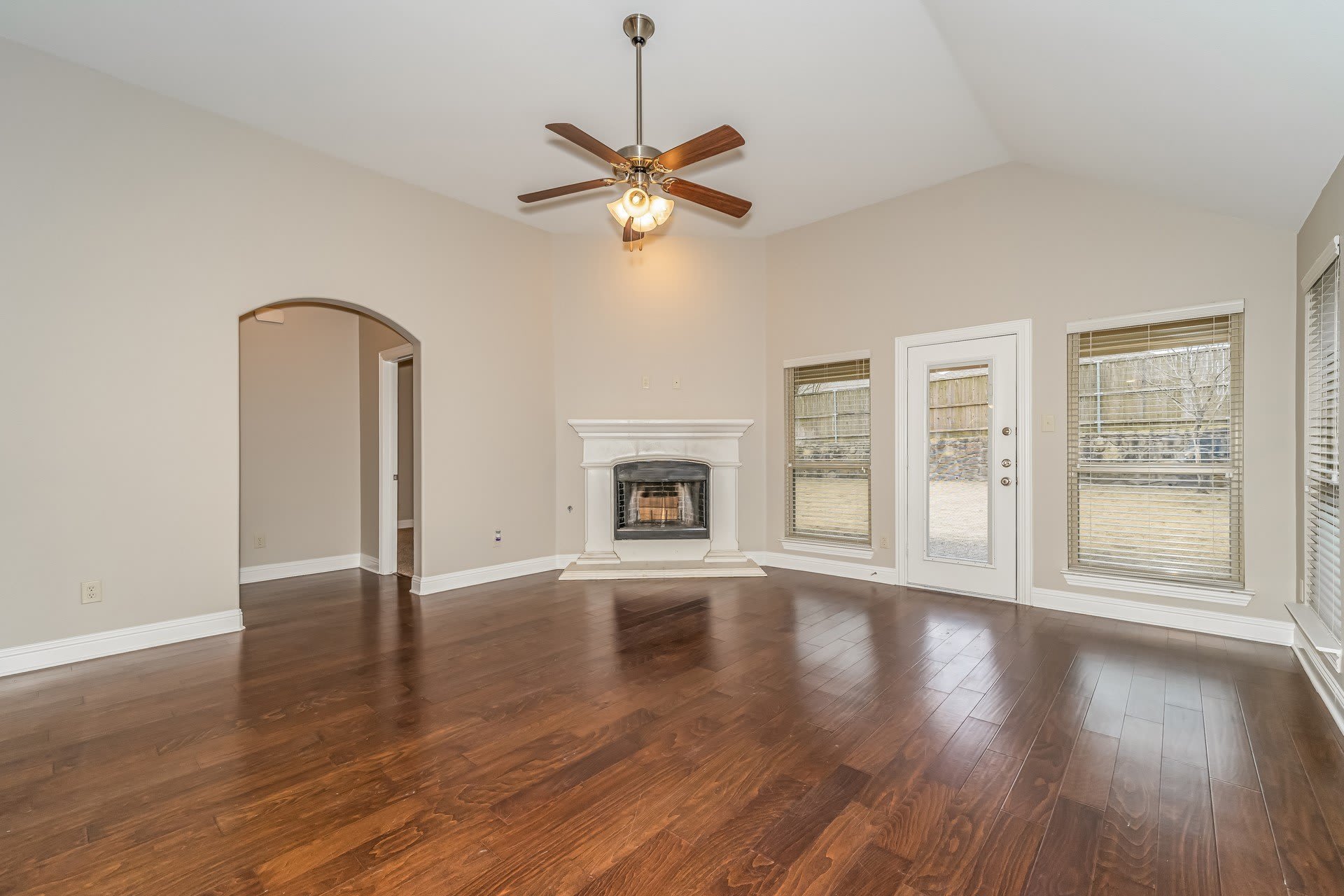 151 Charleston Lane – photo 4