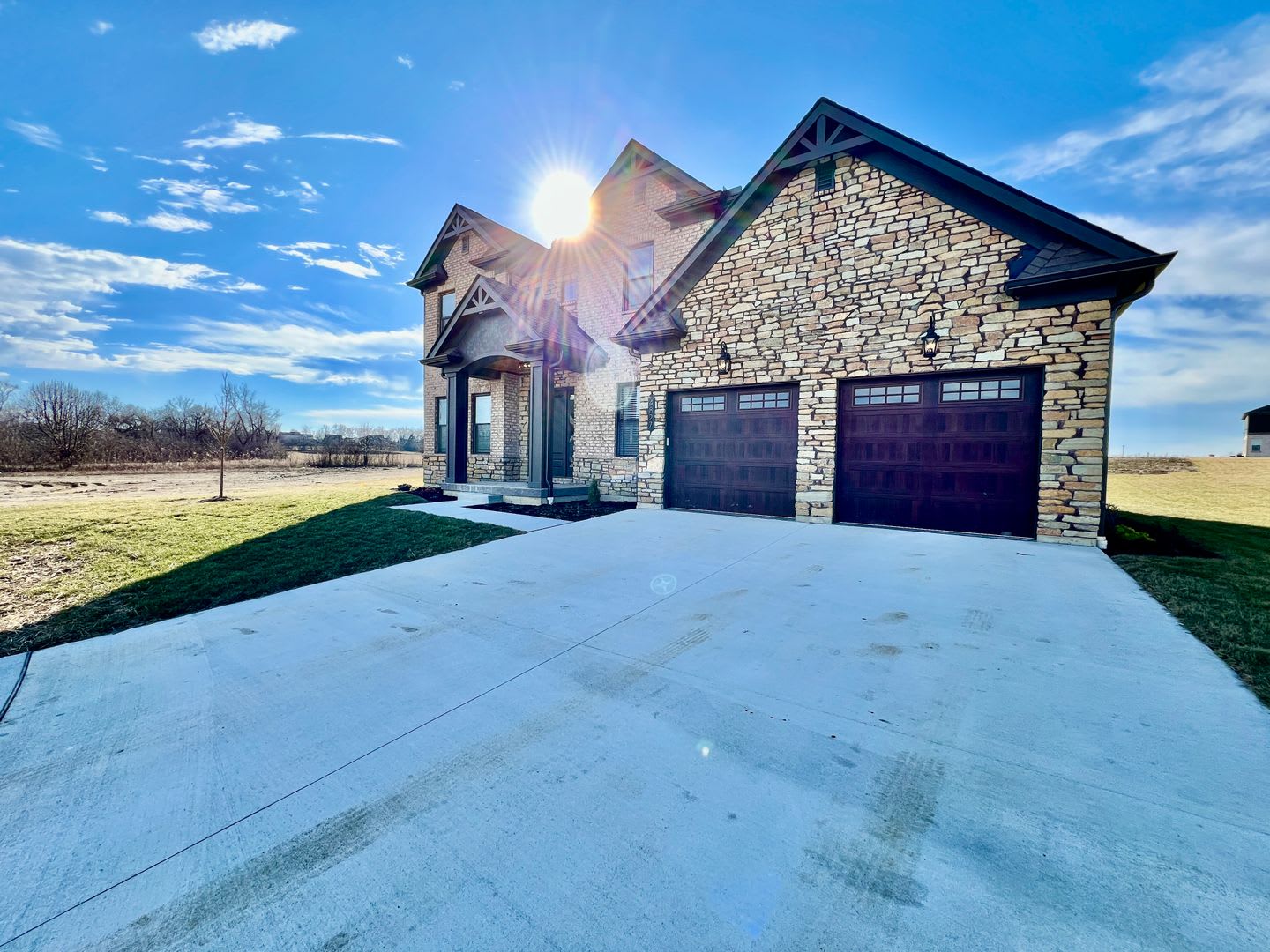 Luxury Home Incredible master suite Liberty Twp OH – photo 2