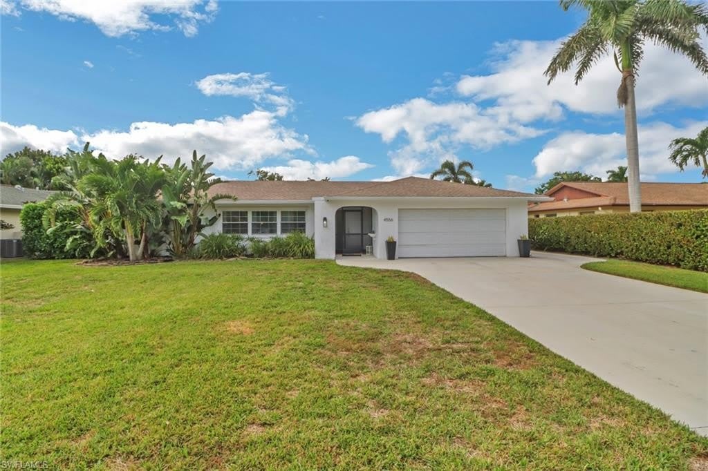 4556 Lakewood Blvd – photo 2