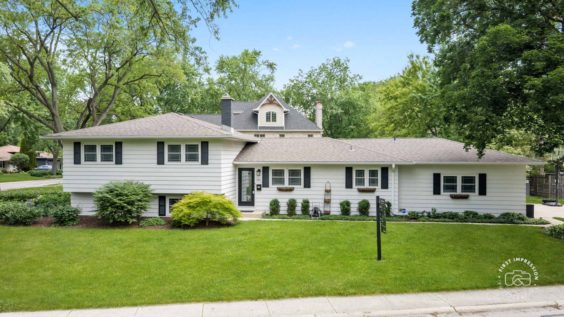 325 Hemlock Lane – photo 1