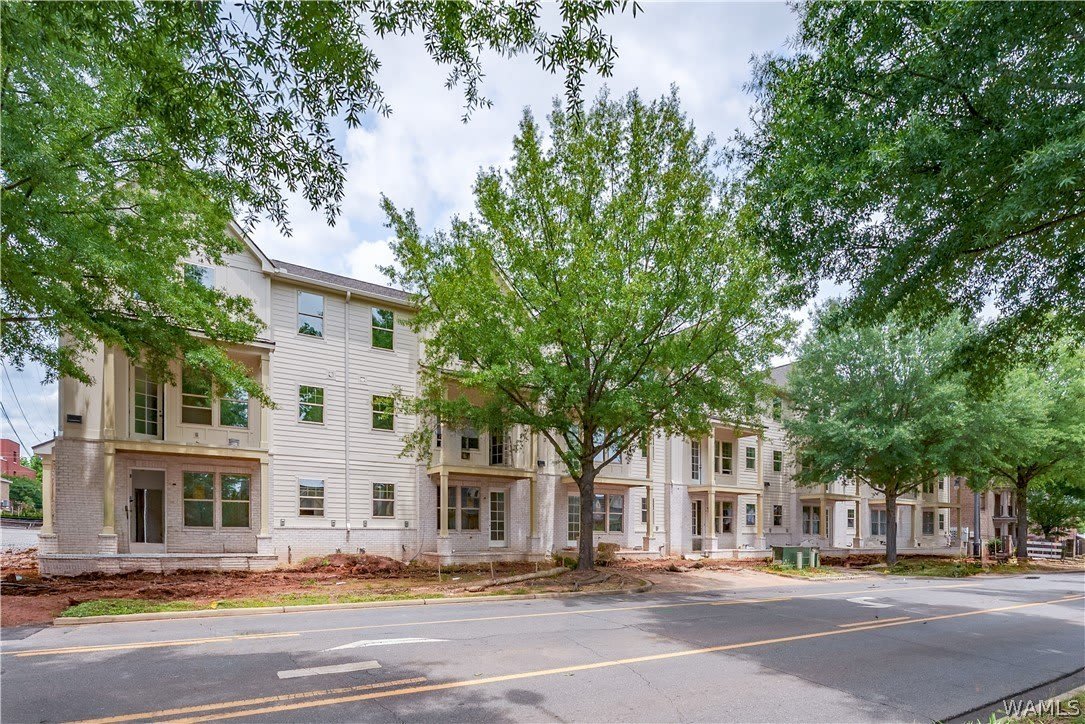 1476 15th Avenue – photo 1