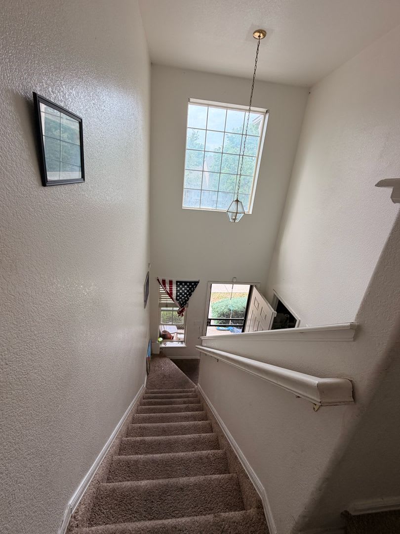 Spacious Aurora Townhome – Convenient Location! – photo 3