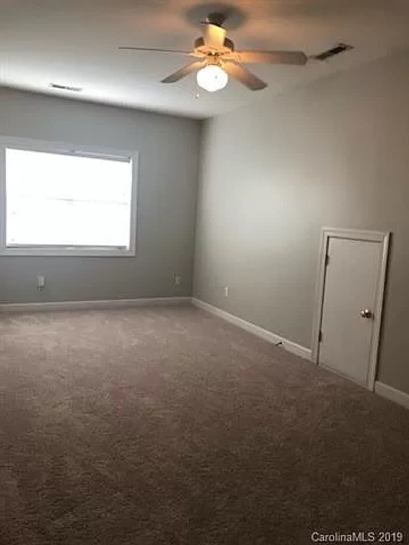 Room in 3 Bedroom Home at Priory Ct – photo 4