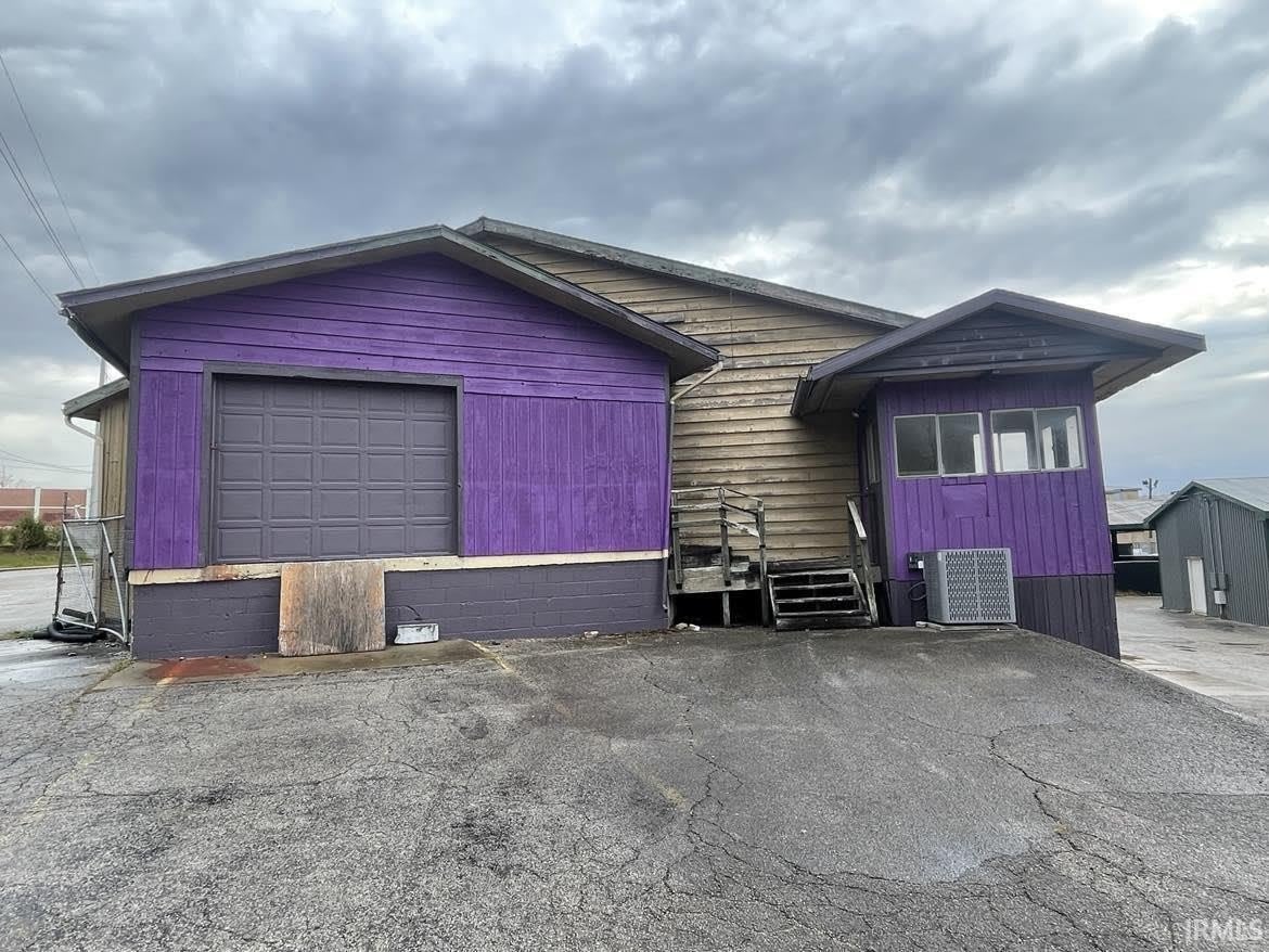 611 W 11Th Street – photo 1