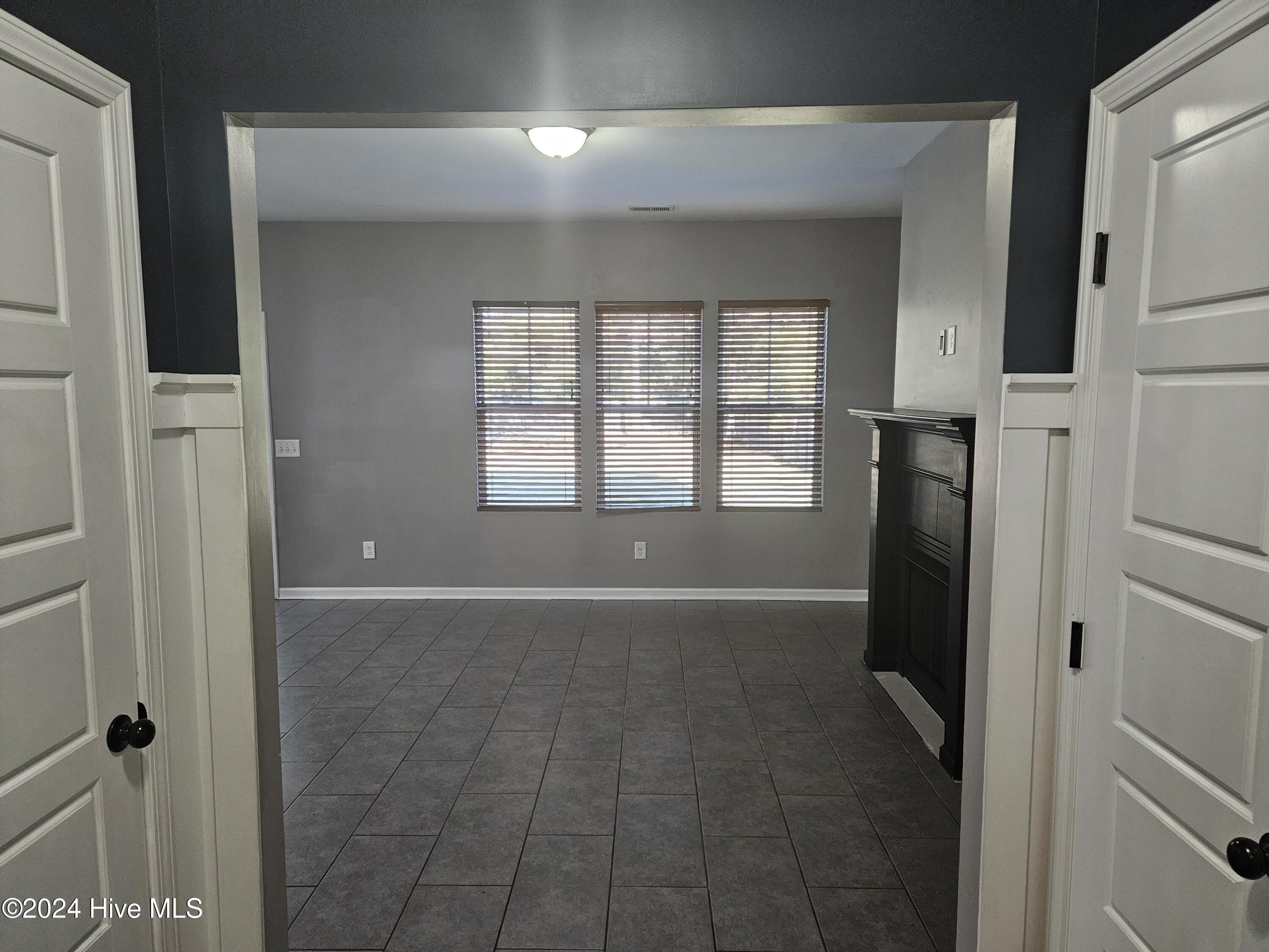 210 Long Pond Drive – photo 3