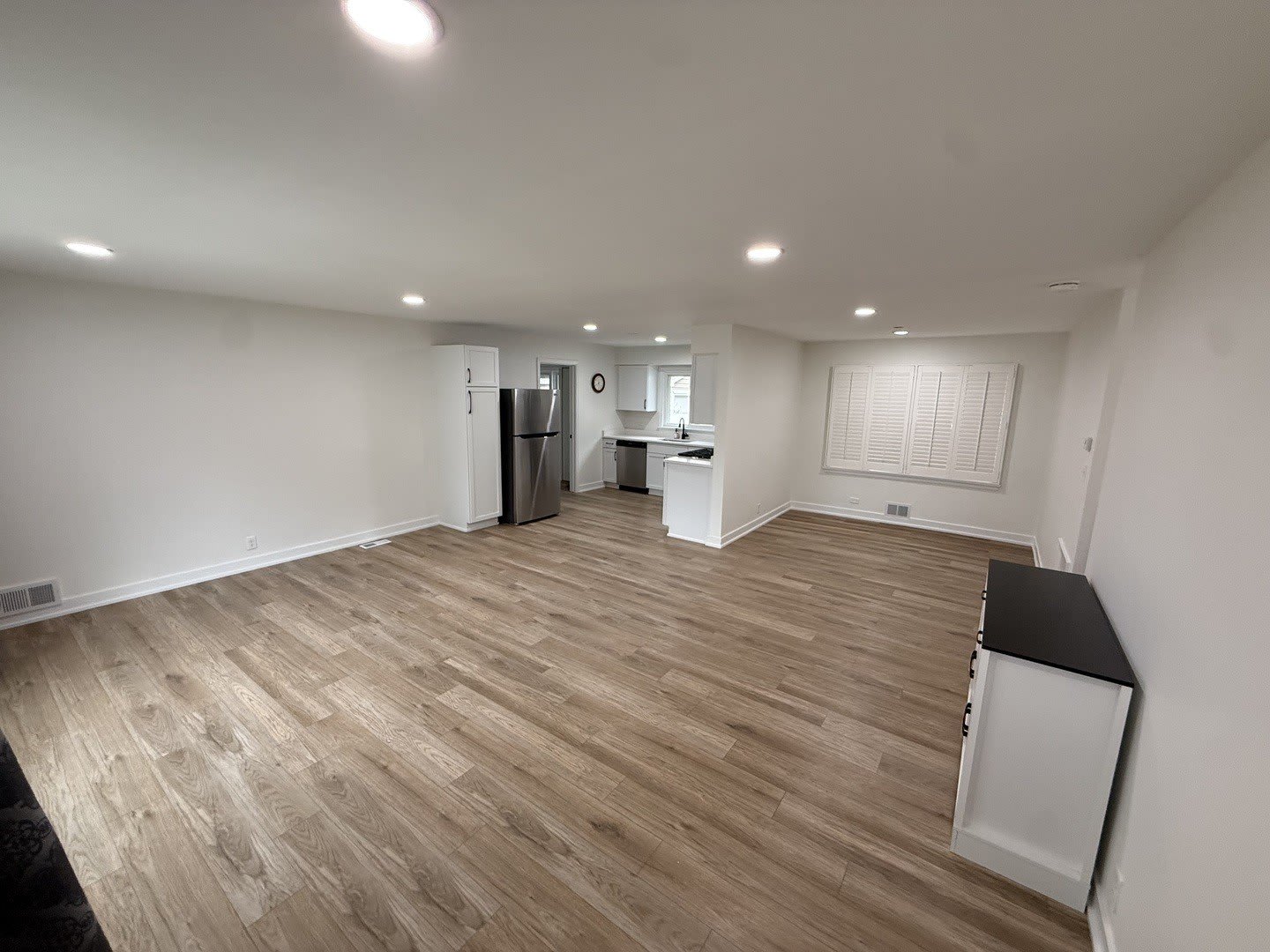 321 N Fairview Avenue – photo 2