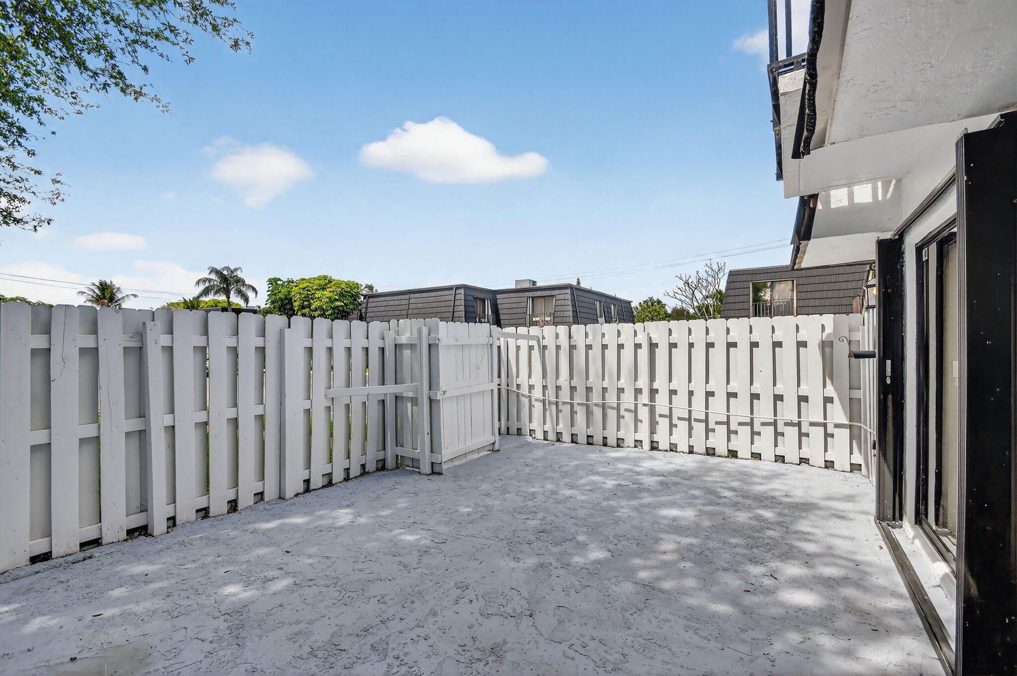 320 Woodland Road – photo 4