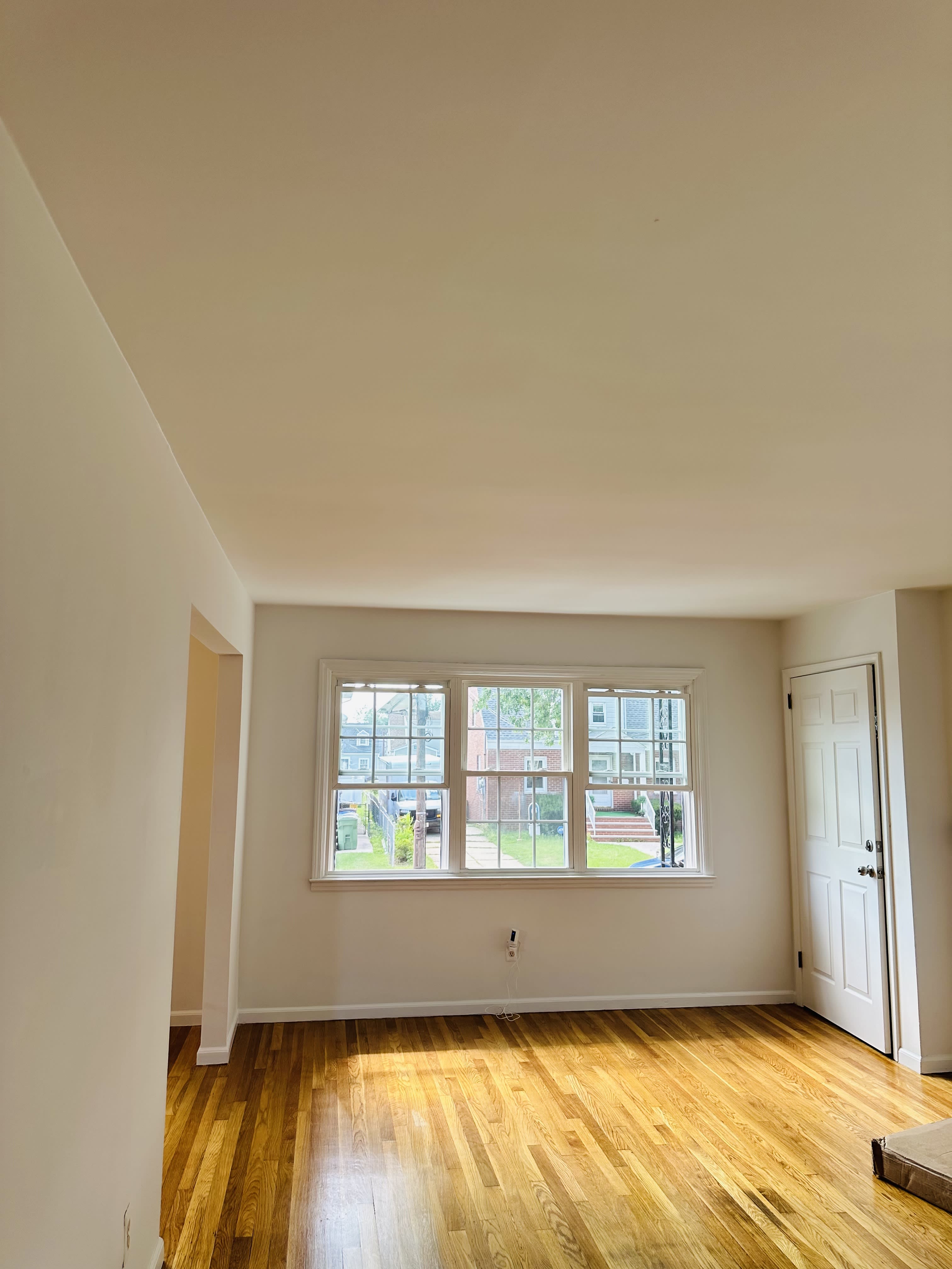 530 Bernard Avenue – photo 3