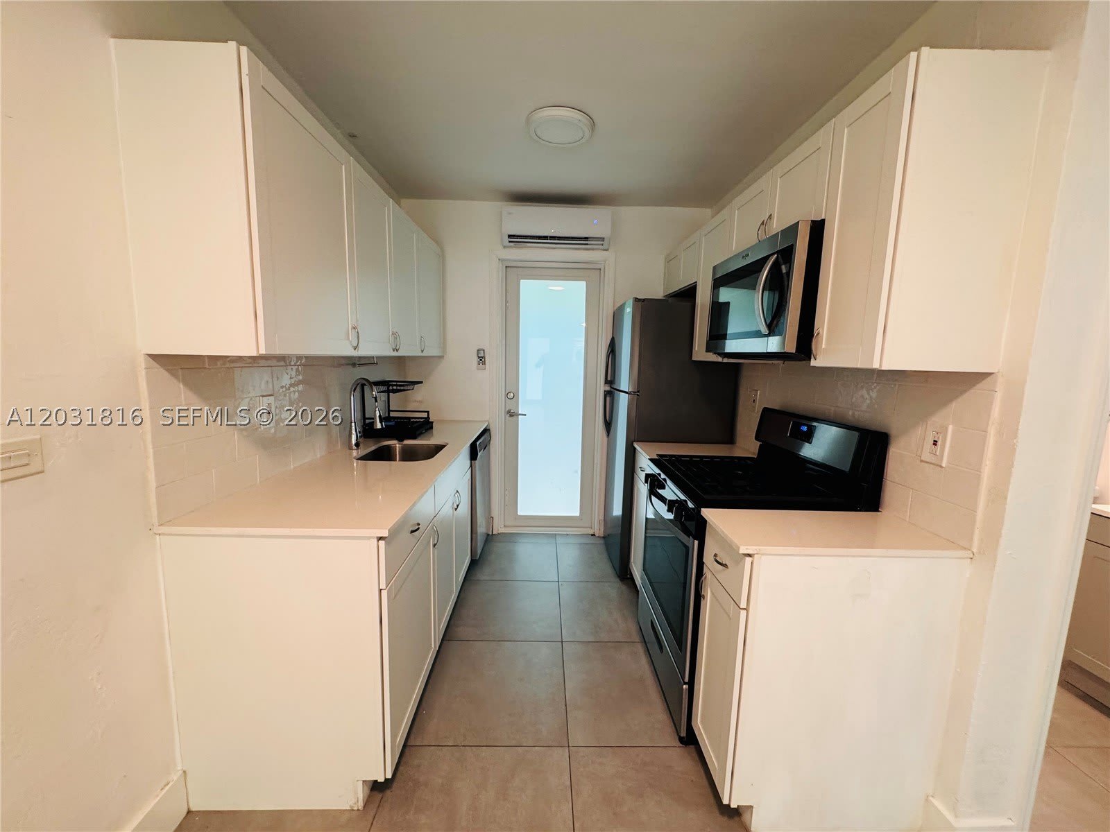 75 Washington Ave – photo 5