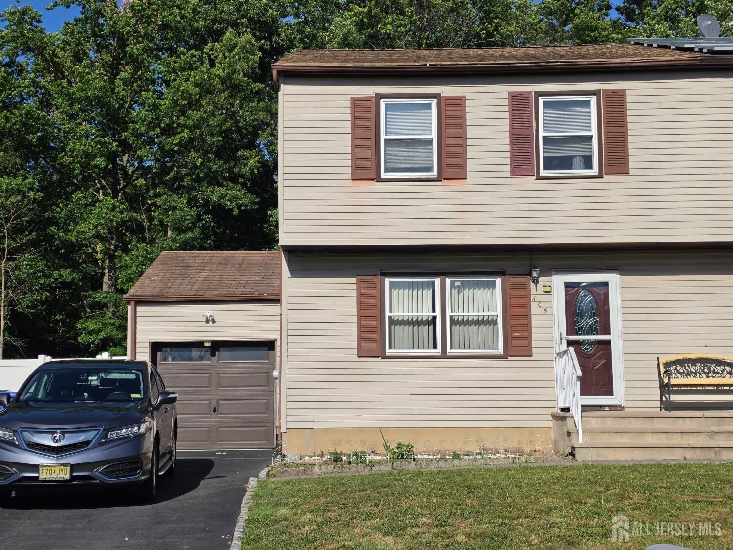 405 Frederick Avenue – photo 2
