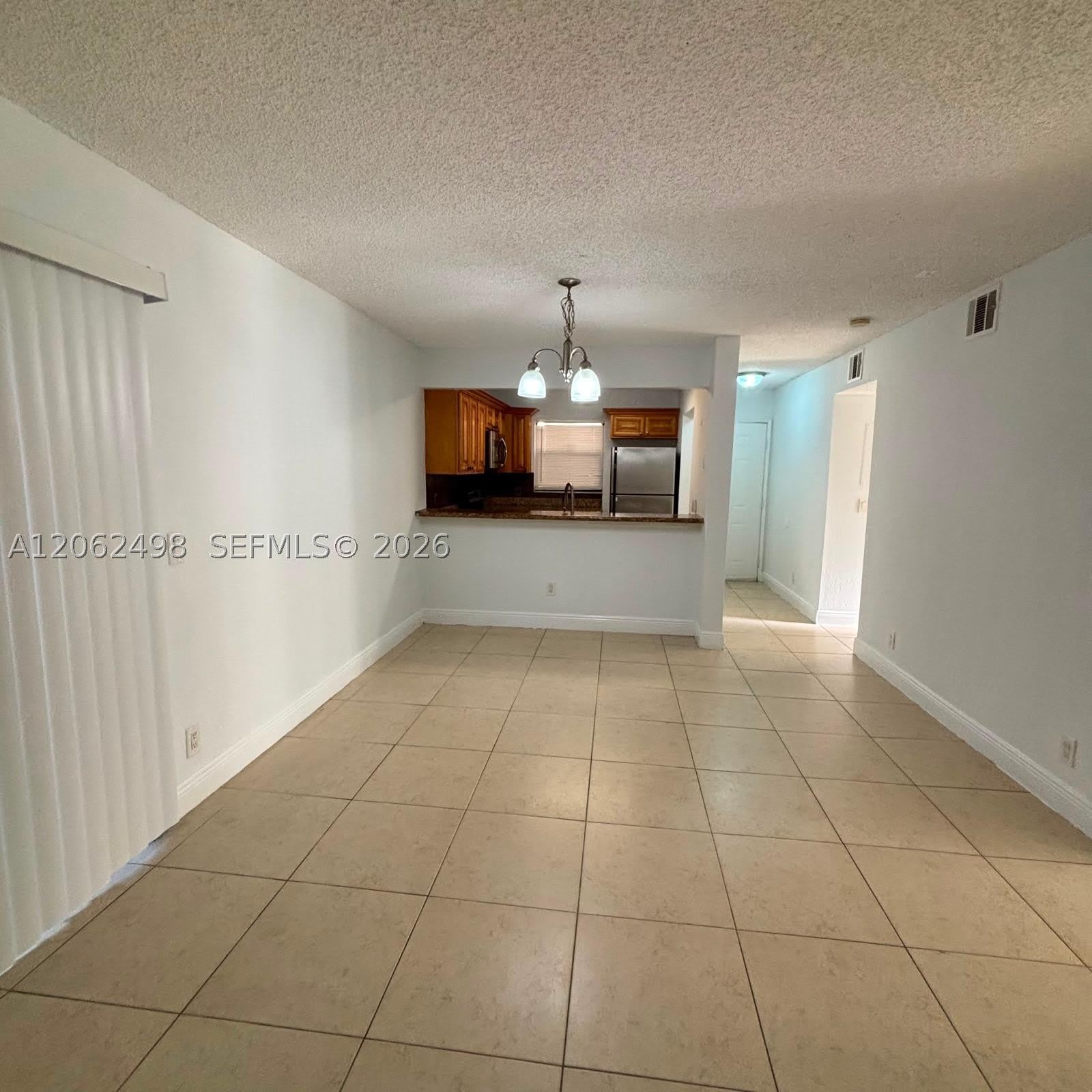 1502 Lake Crystal Dr – photo 2