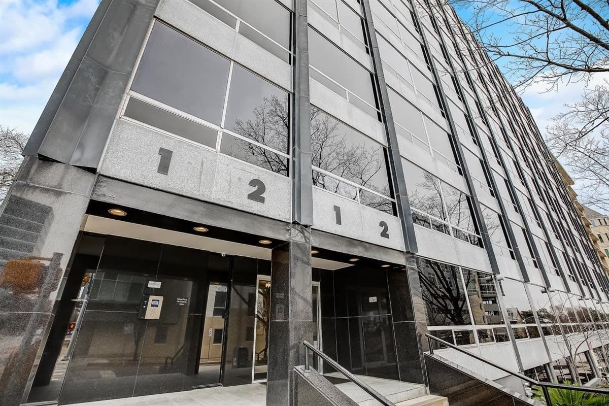 1212 Guadalupe Street – photo 3