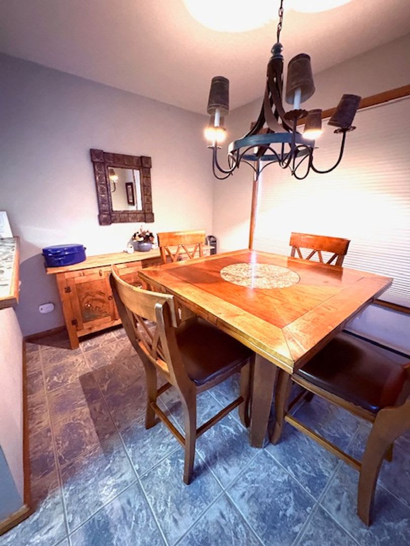 Stunning 3 Bedroom 2 Story Townhome For Rent 3 000 Sq Ft – photo 4