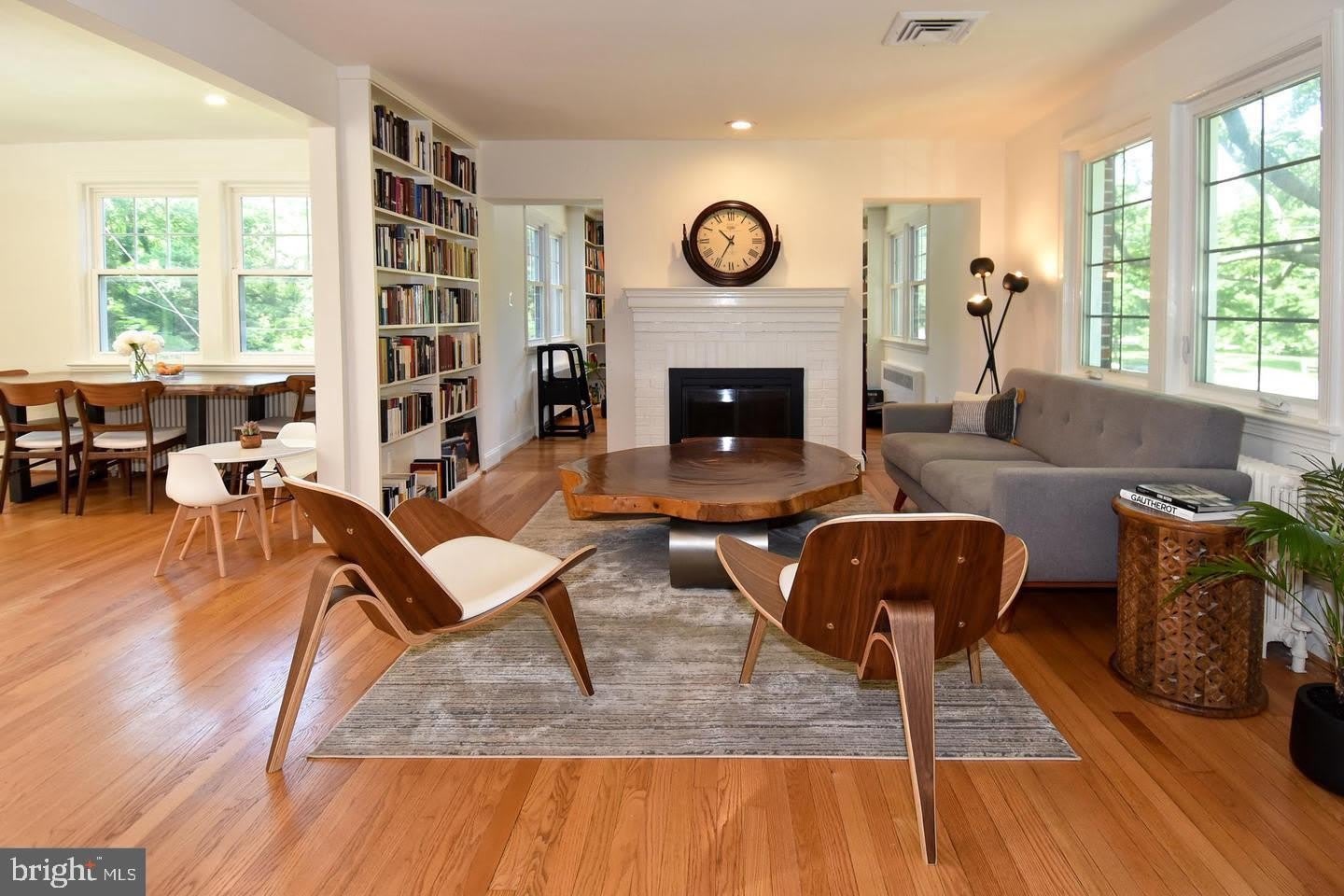 4732 ELLICOTT Street NW – photo 3