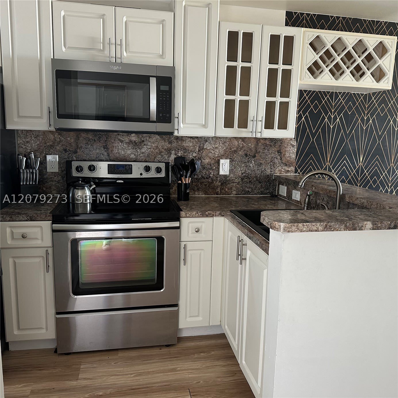821 SW 2nd St – photo 1