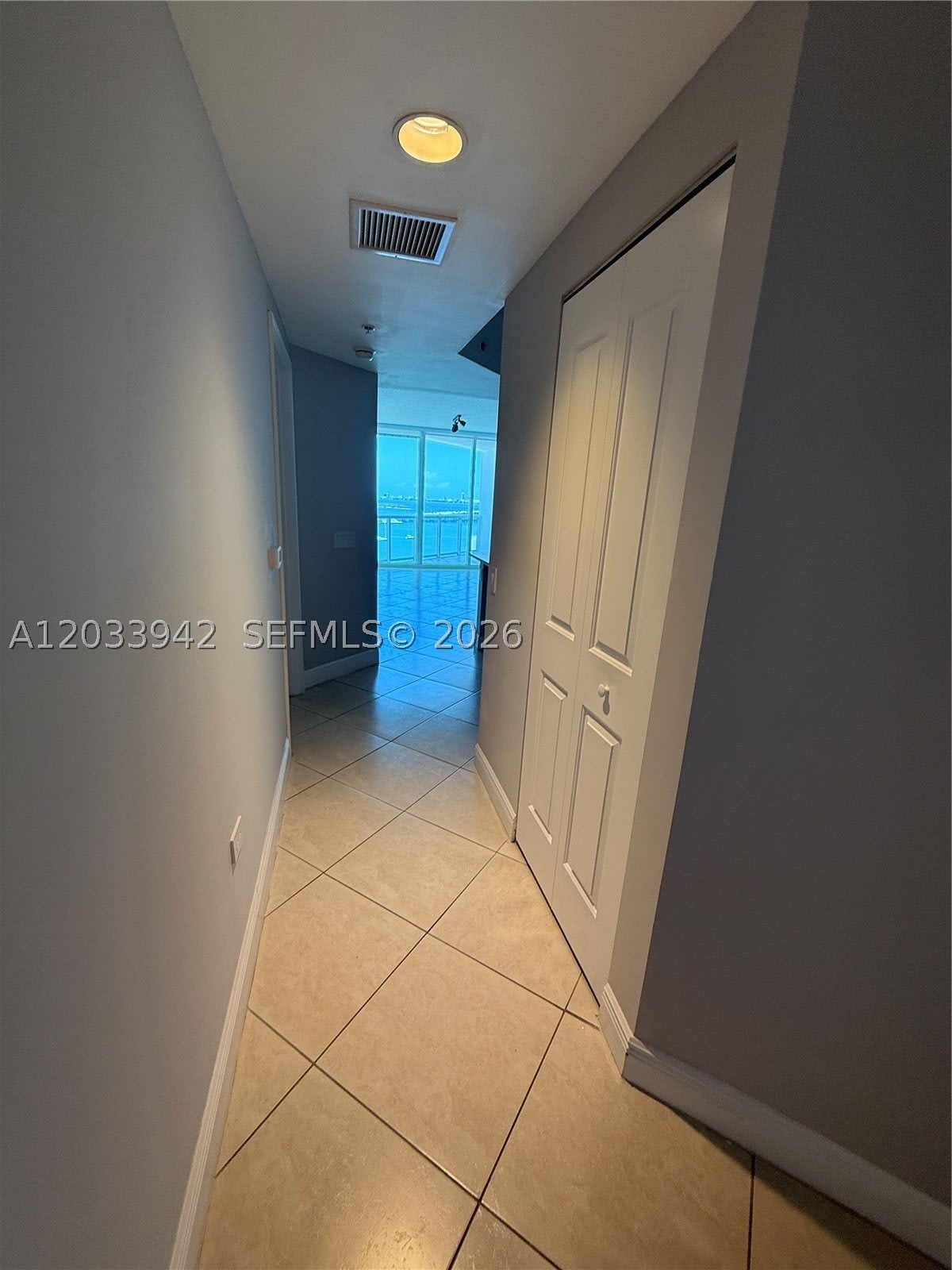 480 NE 30th St – photo 3