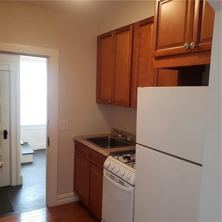 623 Pontiac Avenue – photo 3