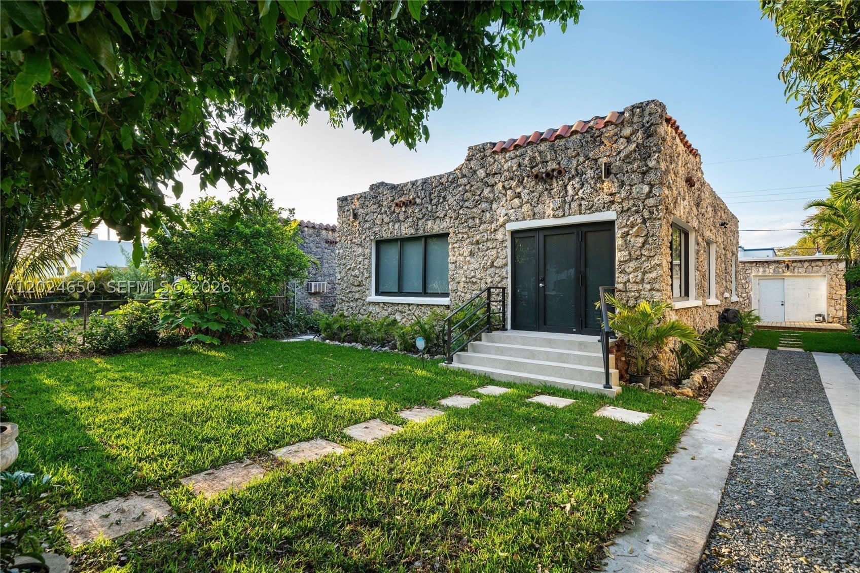 1663 SW 13th St – photo 3