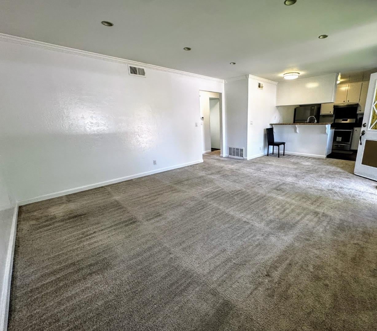 2116 Eric Ct 1 – photo 2