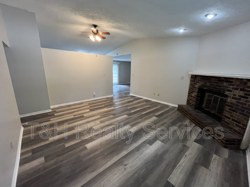 8114 Jade Court – photo 4