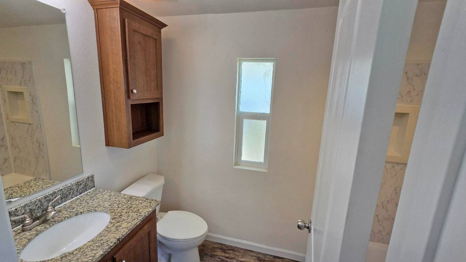 1470 Elizabeth St – photo 5