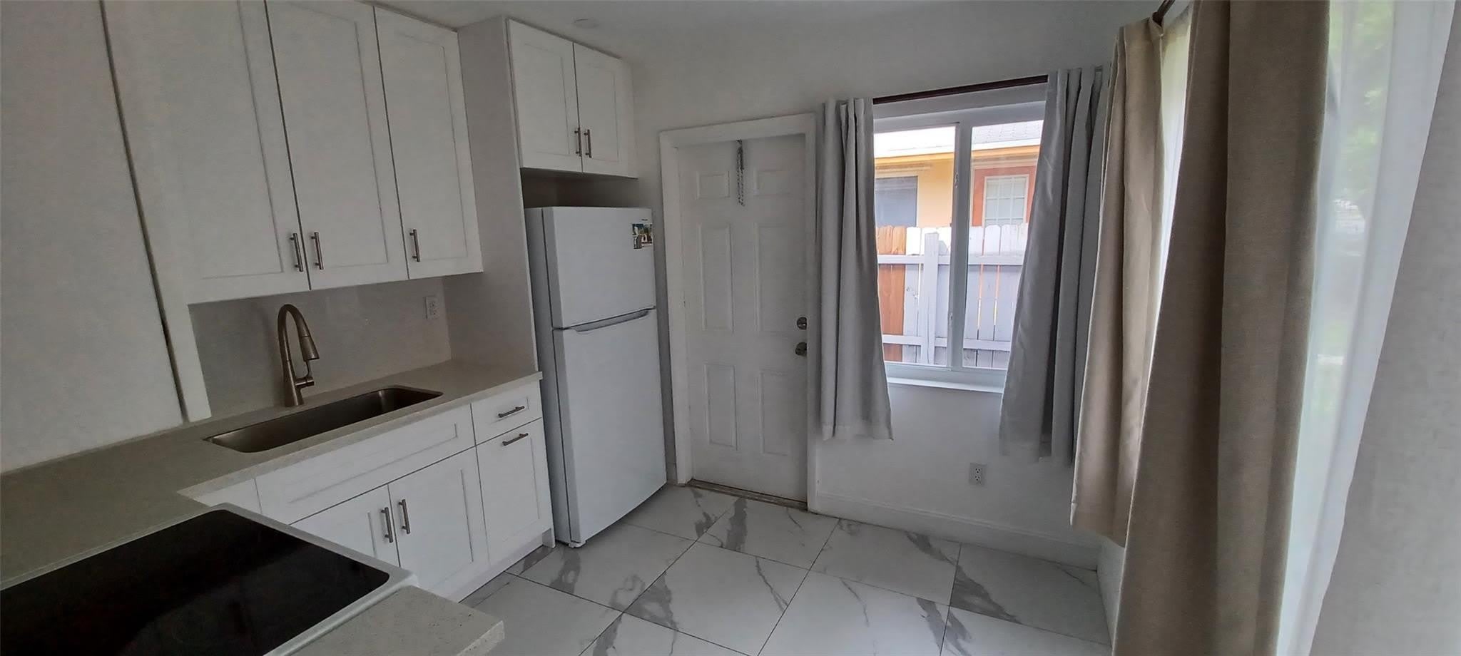 602 SE 2nd Avenue – photo 5