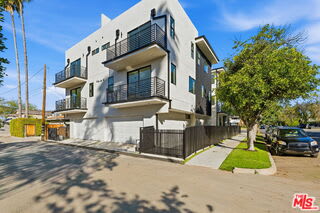 13600 Burbank Boulevard – photo 2