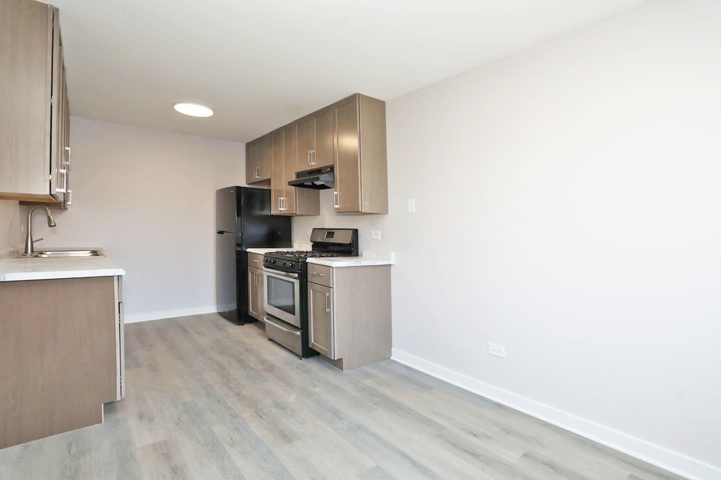 675 Greenfield Court – photo 3