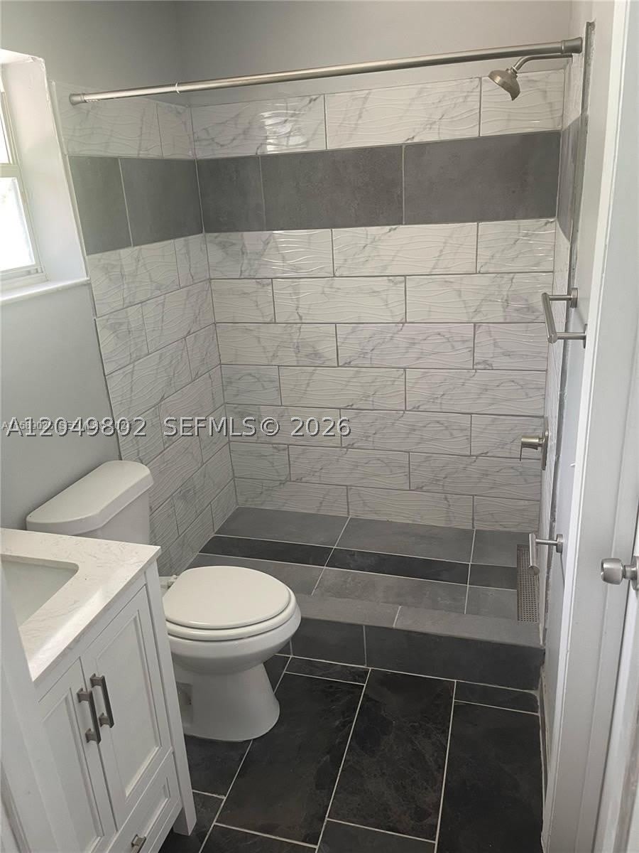 8230 SW 11th St – photo 4