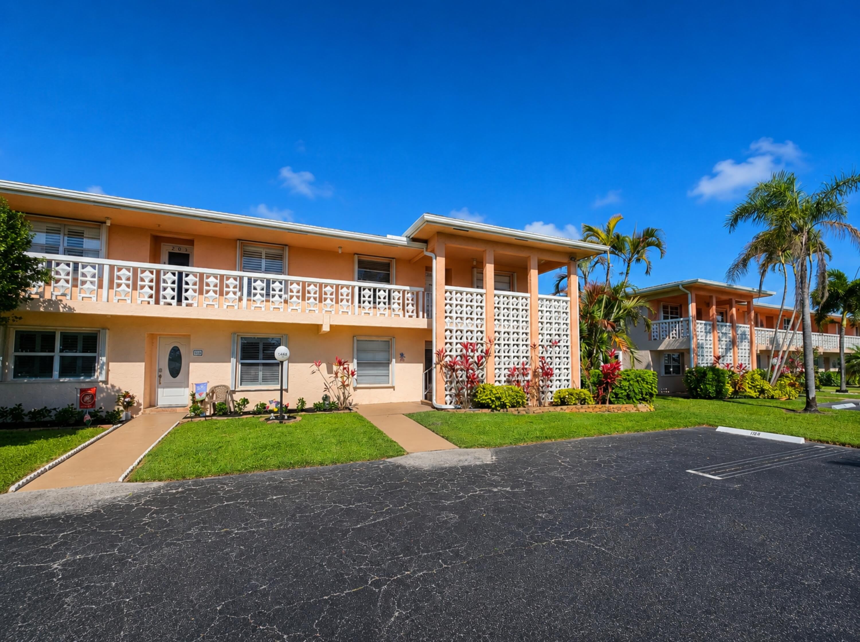 1440 NW 20th Avenue – photo 1