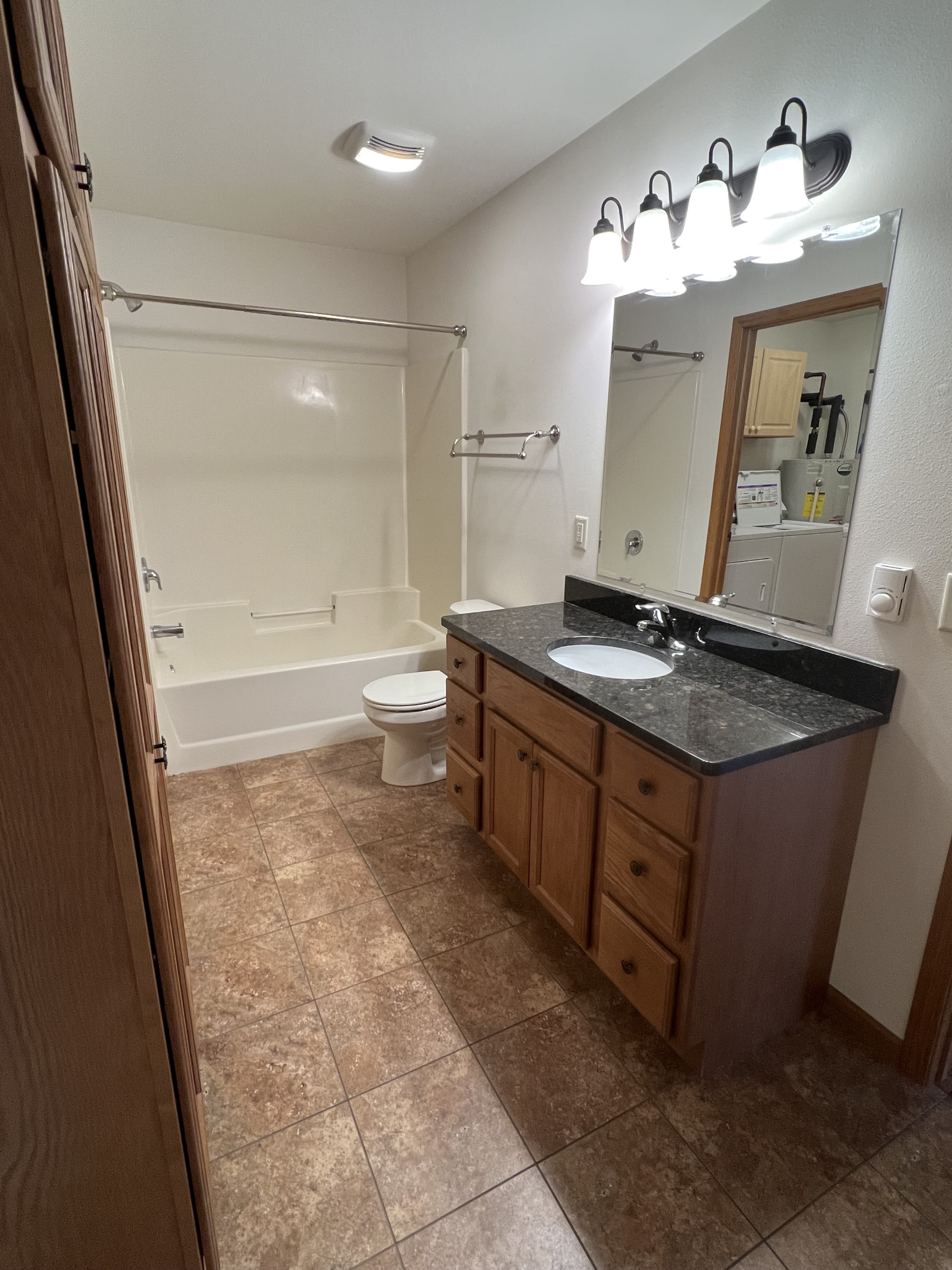 251 N. Wilson Drive, 251 D – photo 2