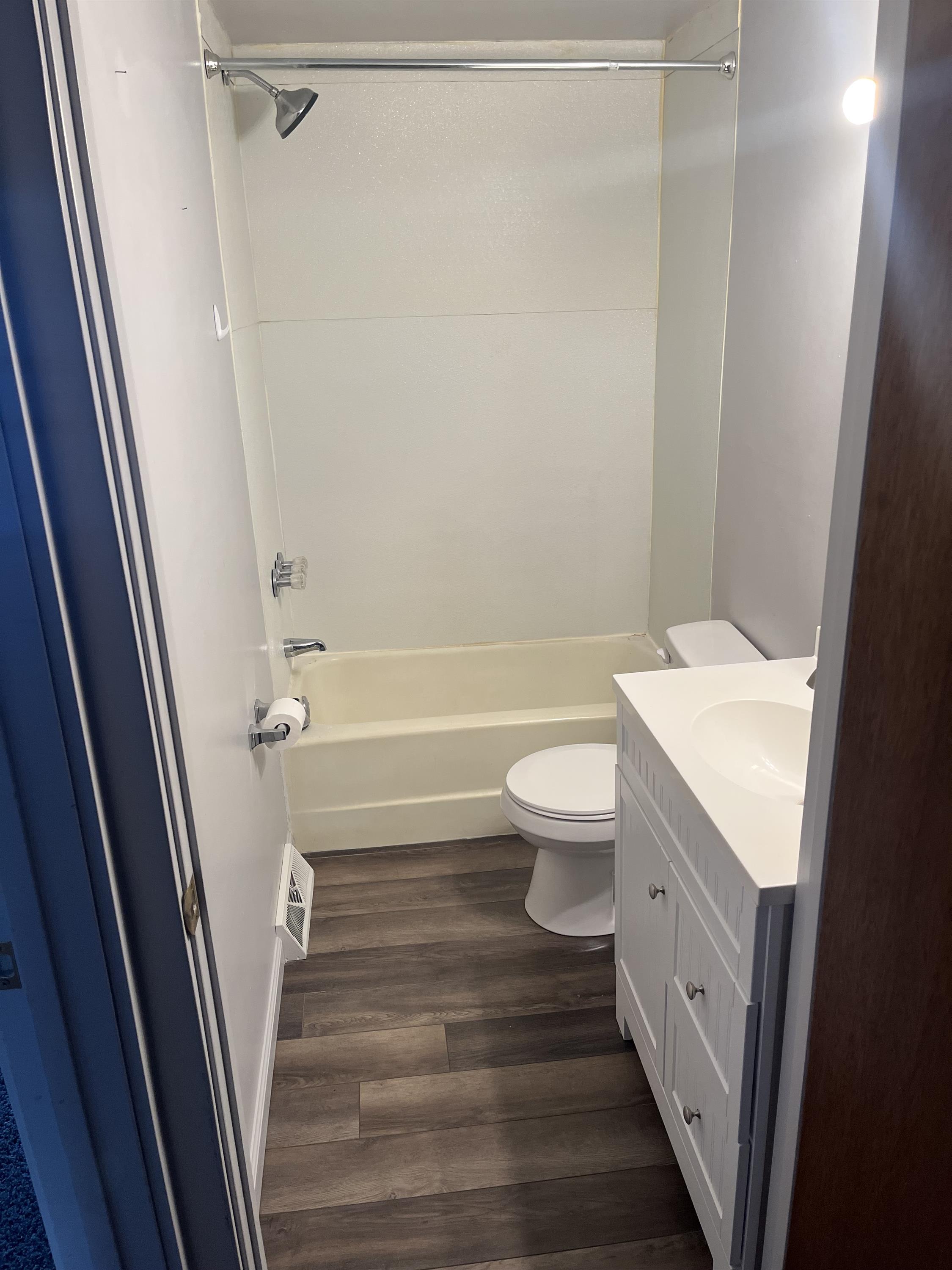 12 East 1st Avenue – photo 2