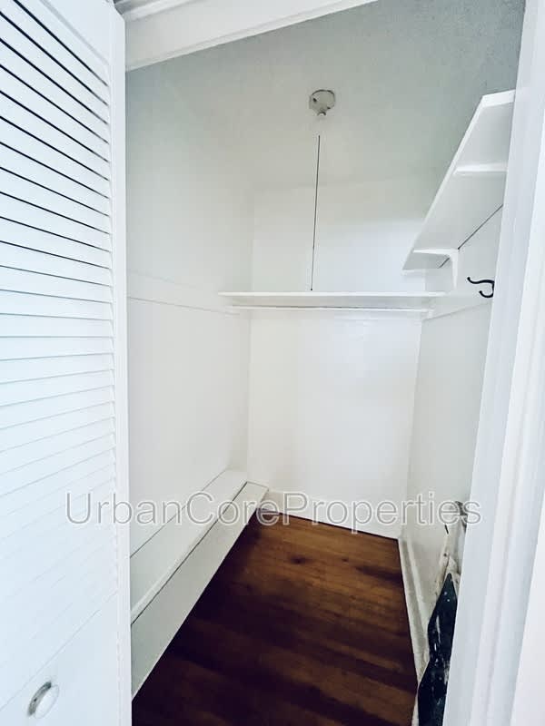 1233 Oak St Ne – photo 4
