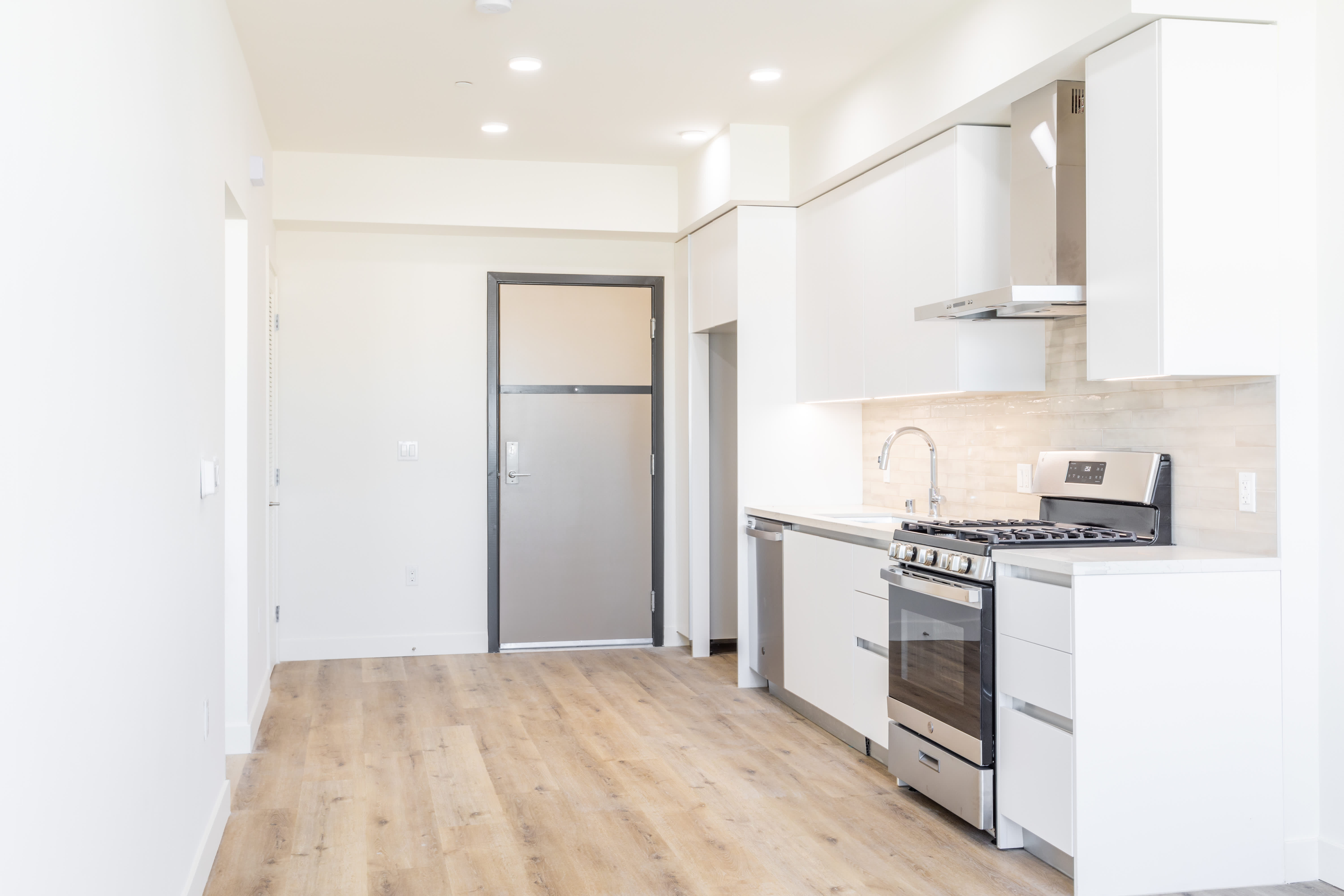 Motor Apartments – photo 5
