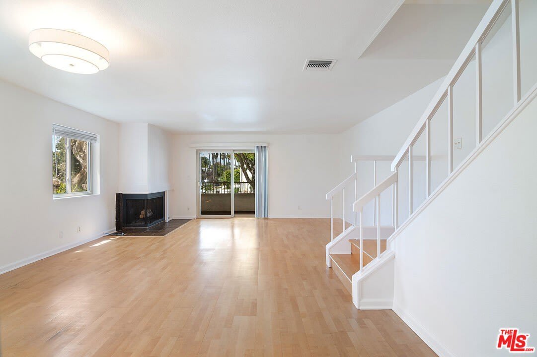 901 5th St – photo 4