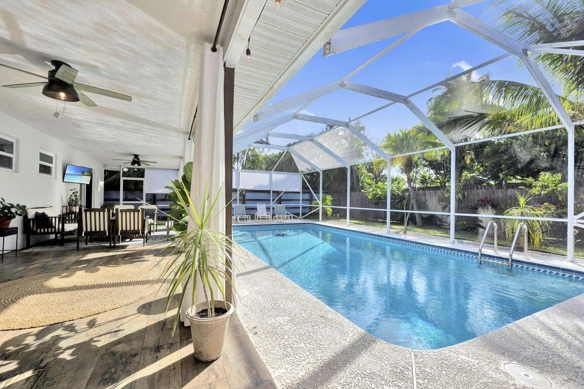 1104 NW 12th Terrace – photo 1
