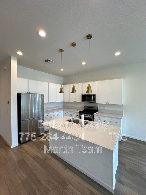 7860 Hoback Dr – photo 2