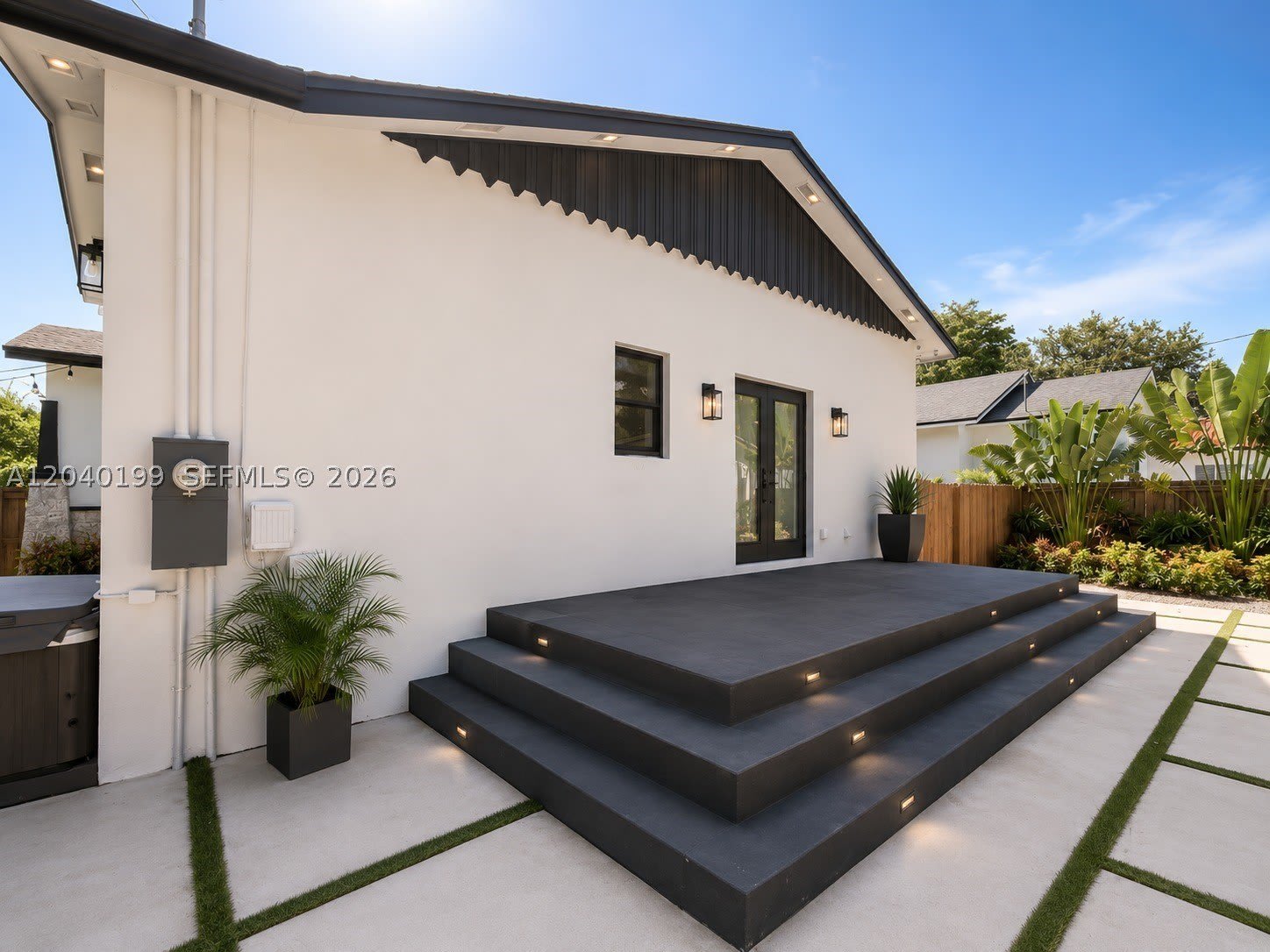 4605 N Miami Ave – photo 2