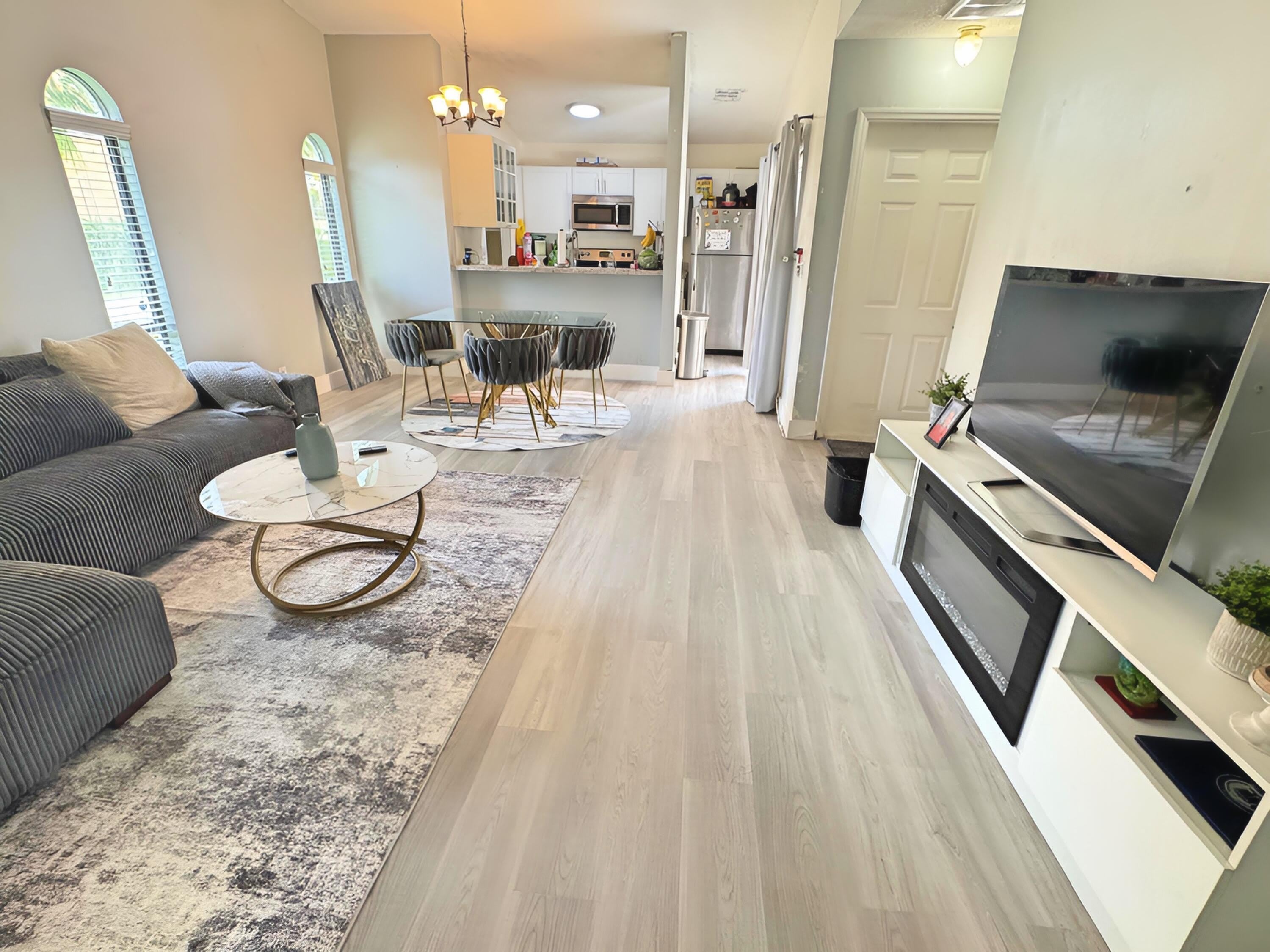 8007 NW 71st Court – photo 2