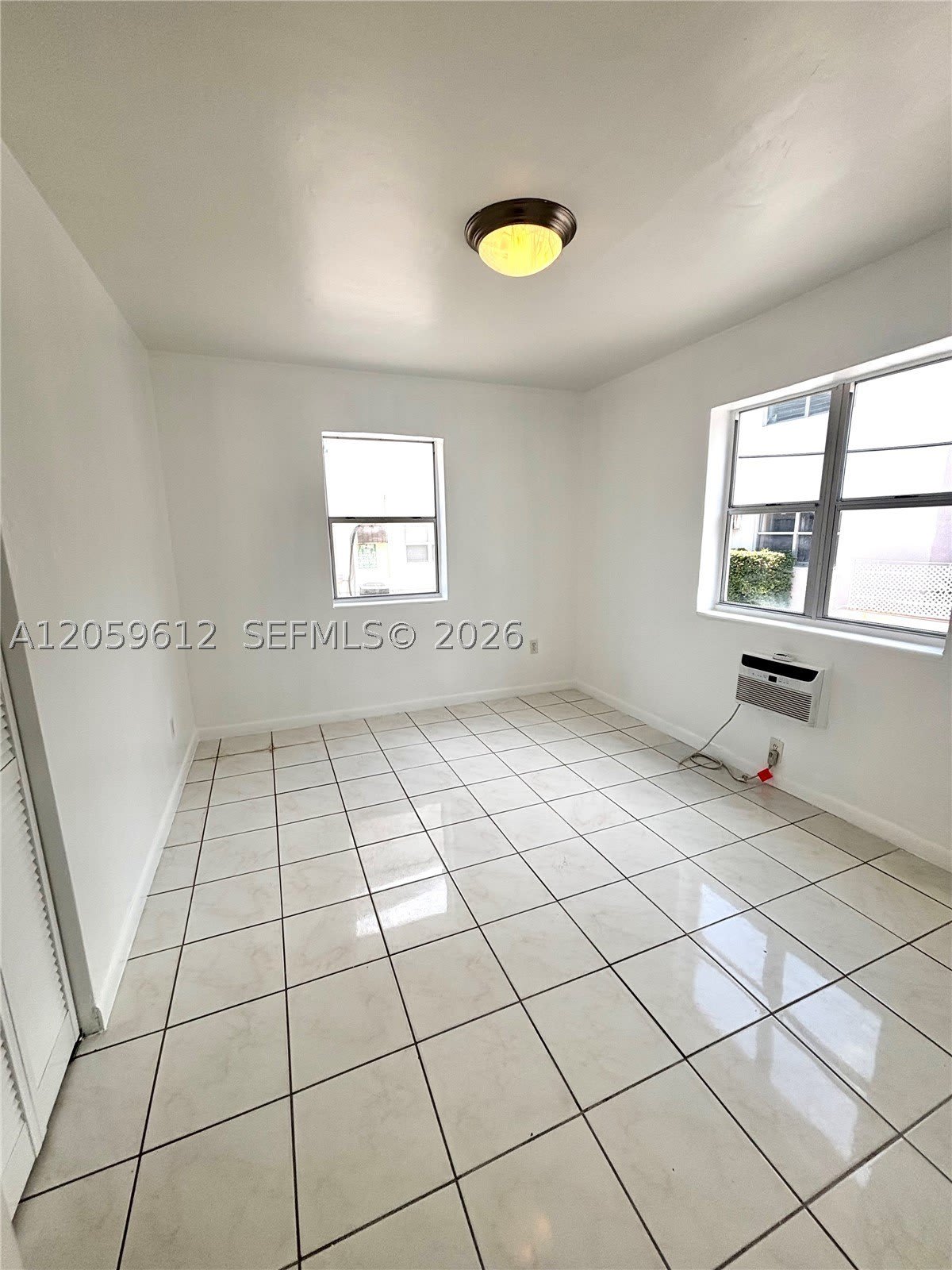 31 Navarre Ave – photo 5