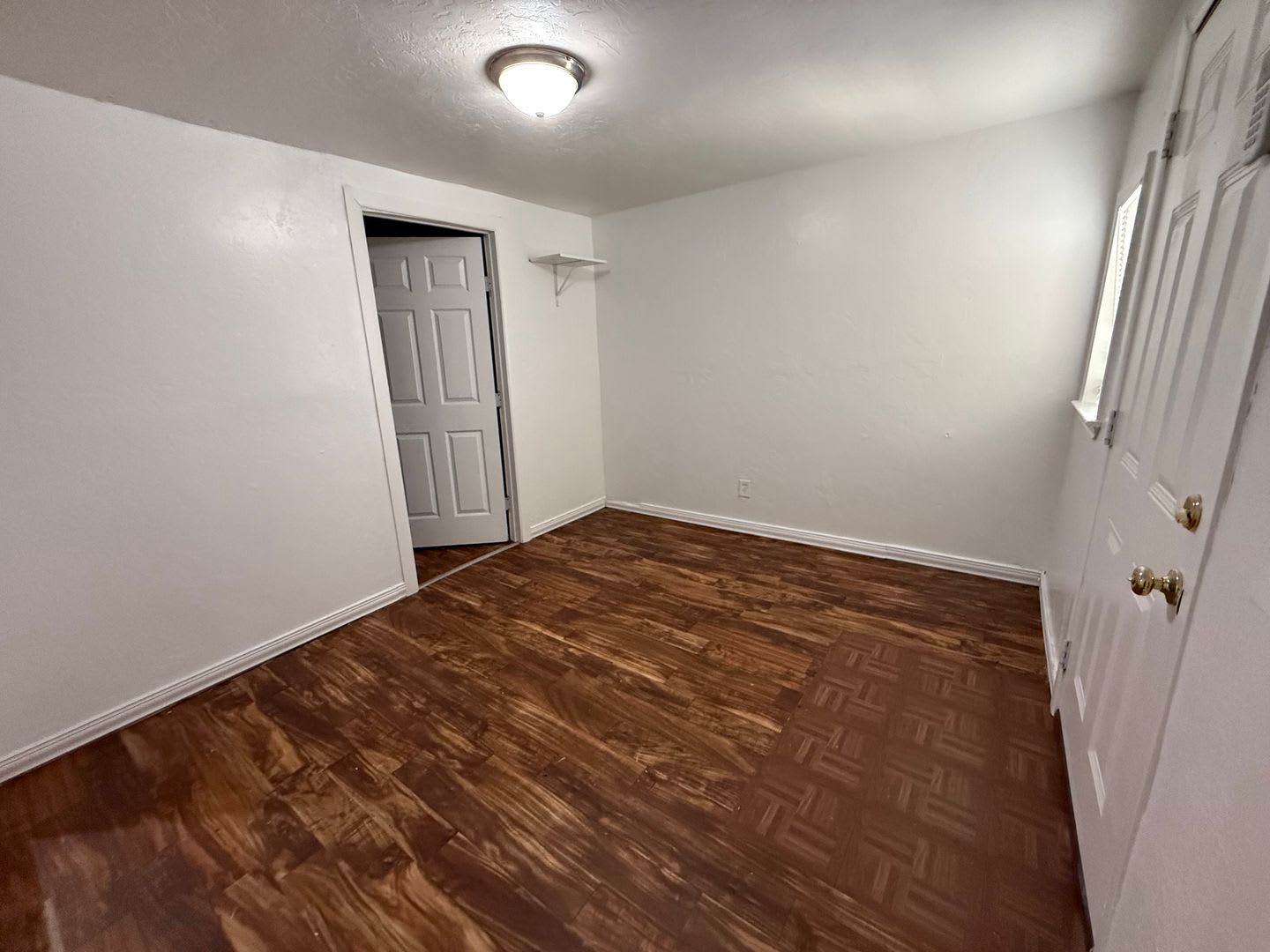 Charming 1-Bedroom Apartment with Hardwood Floors Near Downtown San Antonio – photo 3