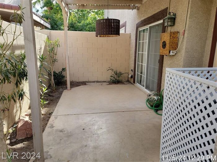 2605 Glen Green Avenue – photo 2