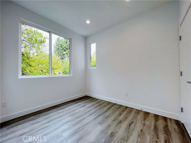 95 Harkness Avenue – photo 5