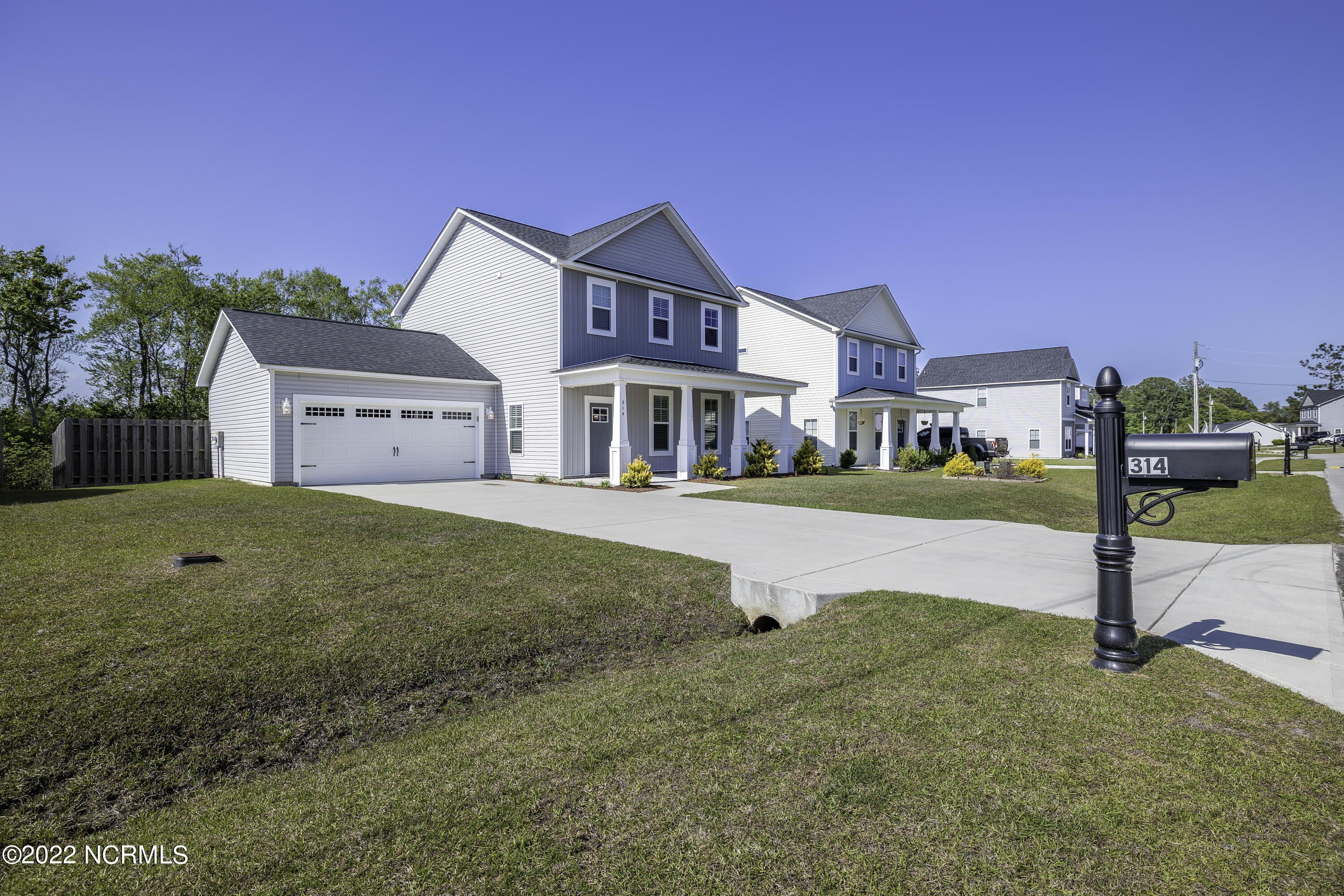 314 Holbrook Lane – photo 4