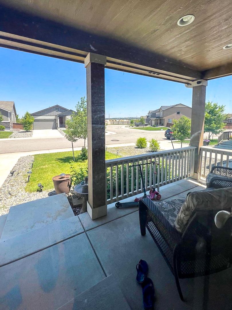 Stonegate 4bd 3ba 2,265sq.ft. – photo 3