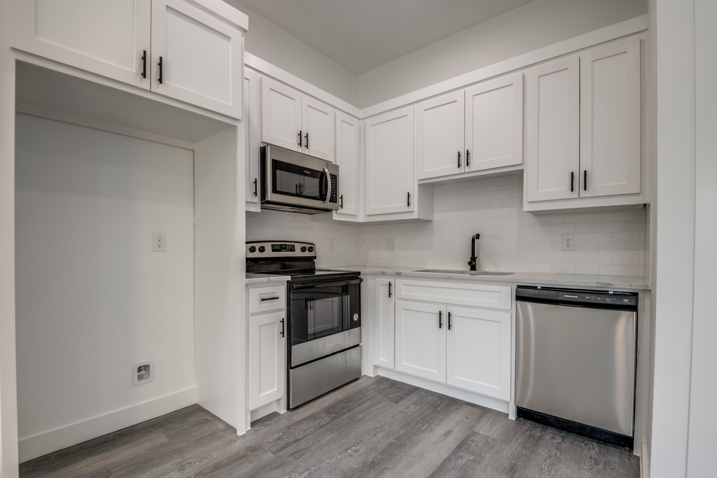 3305 Mineola Street – photo 5